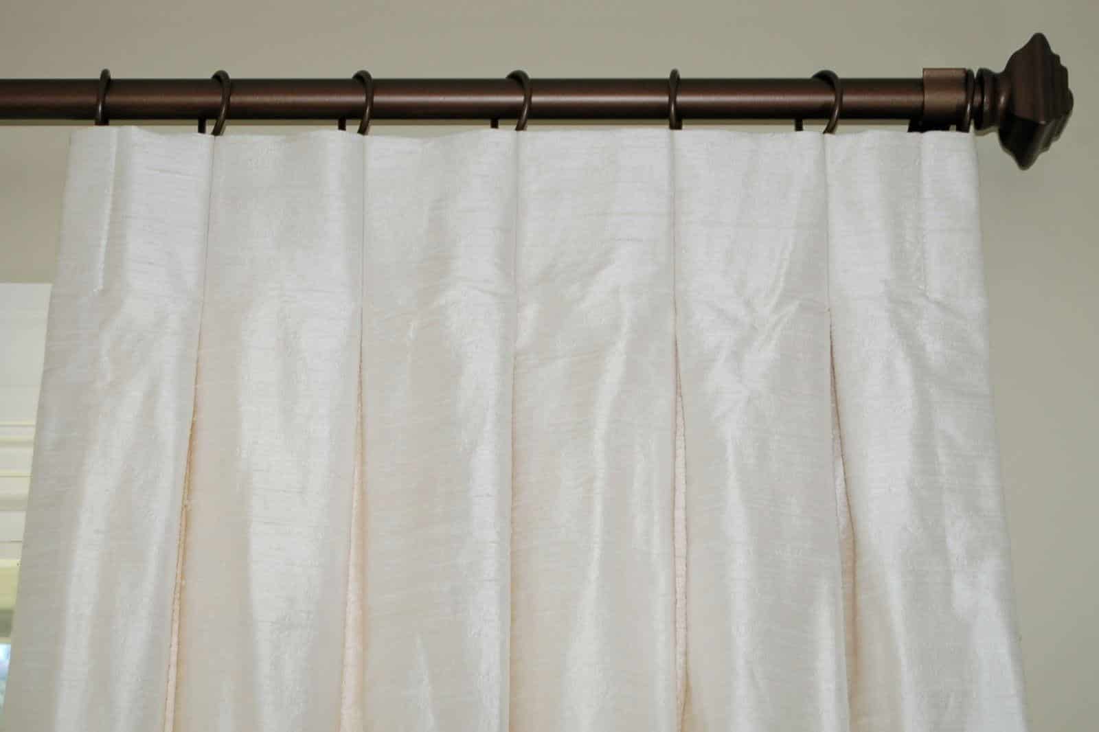 Create_Custom_Pleated_Curtains
