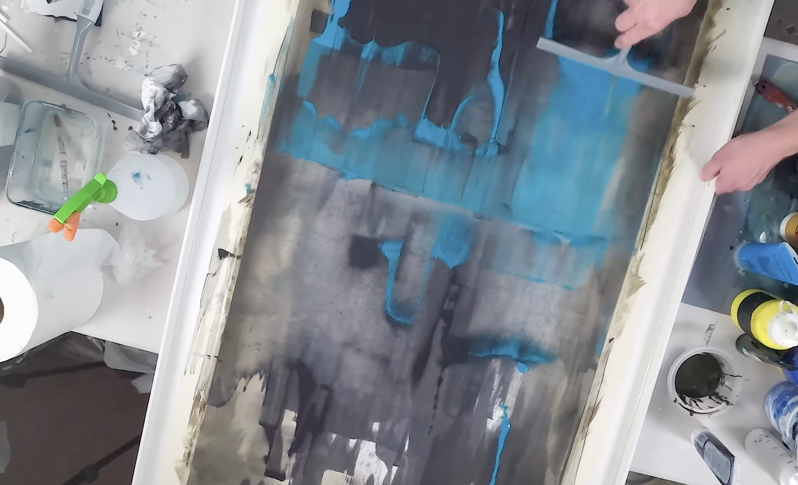 Step_4_Apply_Paint_and_Begin_Squeegee_Work