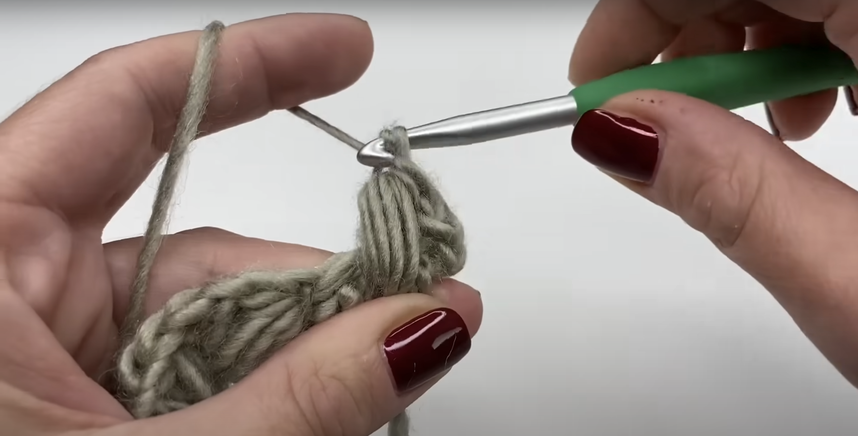 Finish_the_First_Row_with_a_Double_Crochet