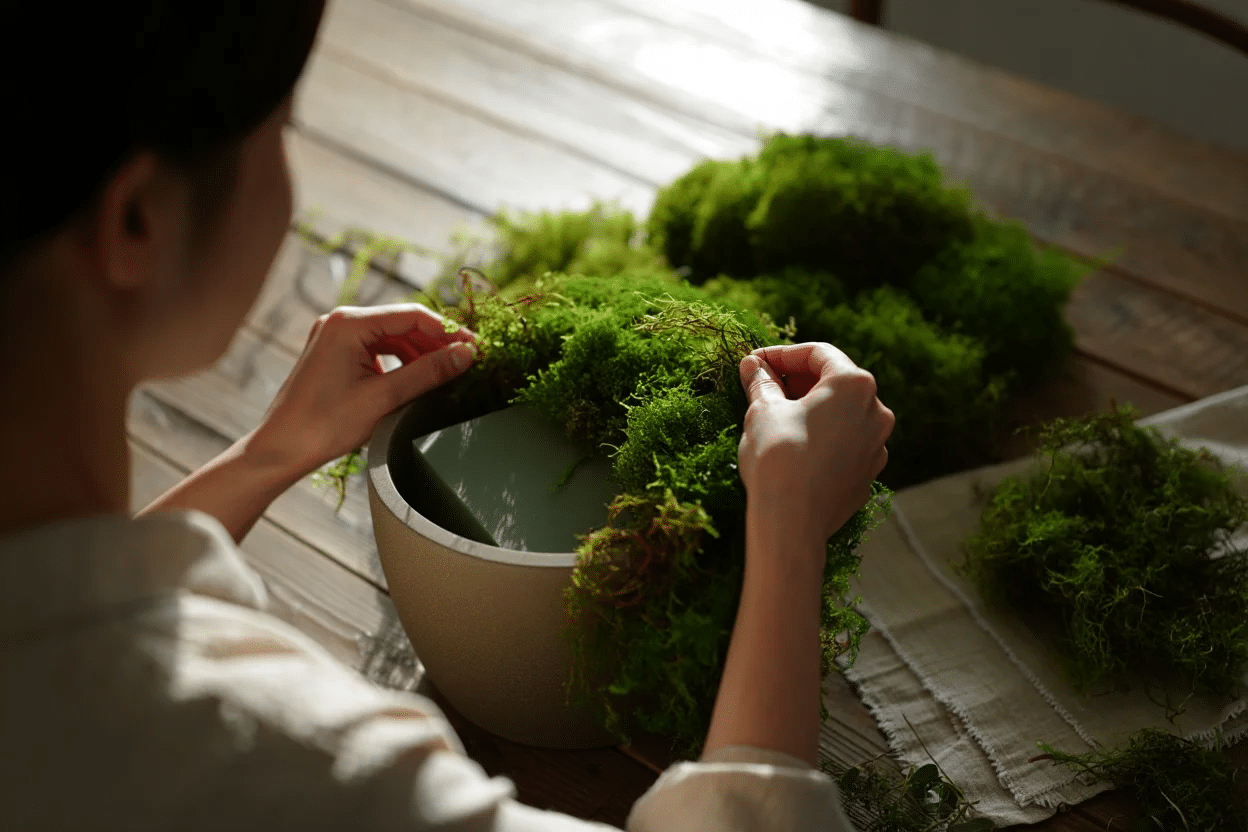 Step_2_Conceal_the_Foam_with_Moss