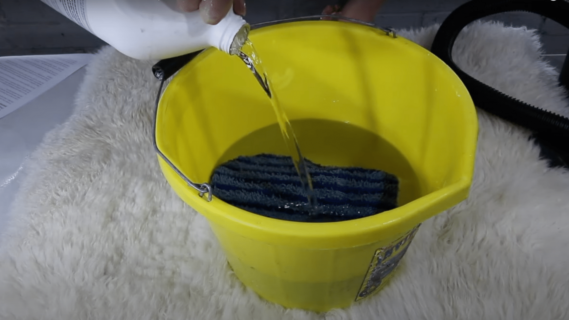 Step_4_Prepare_the_Cleaning_Solution