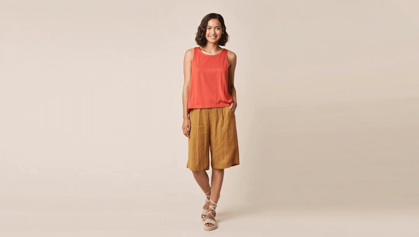 coral and tan outfit