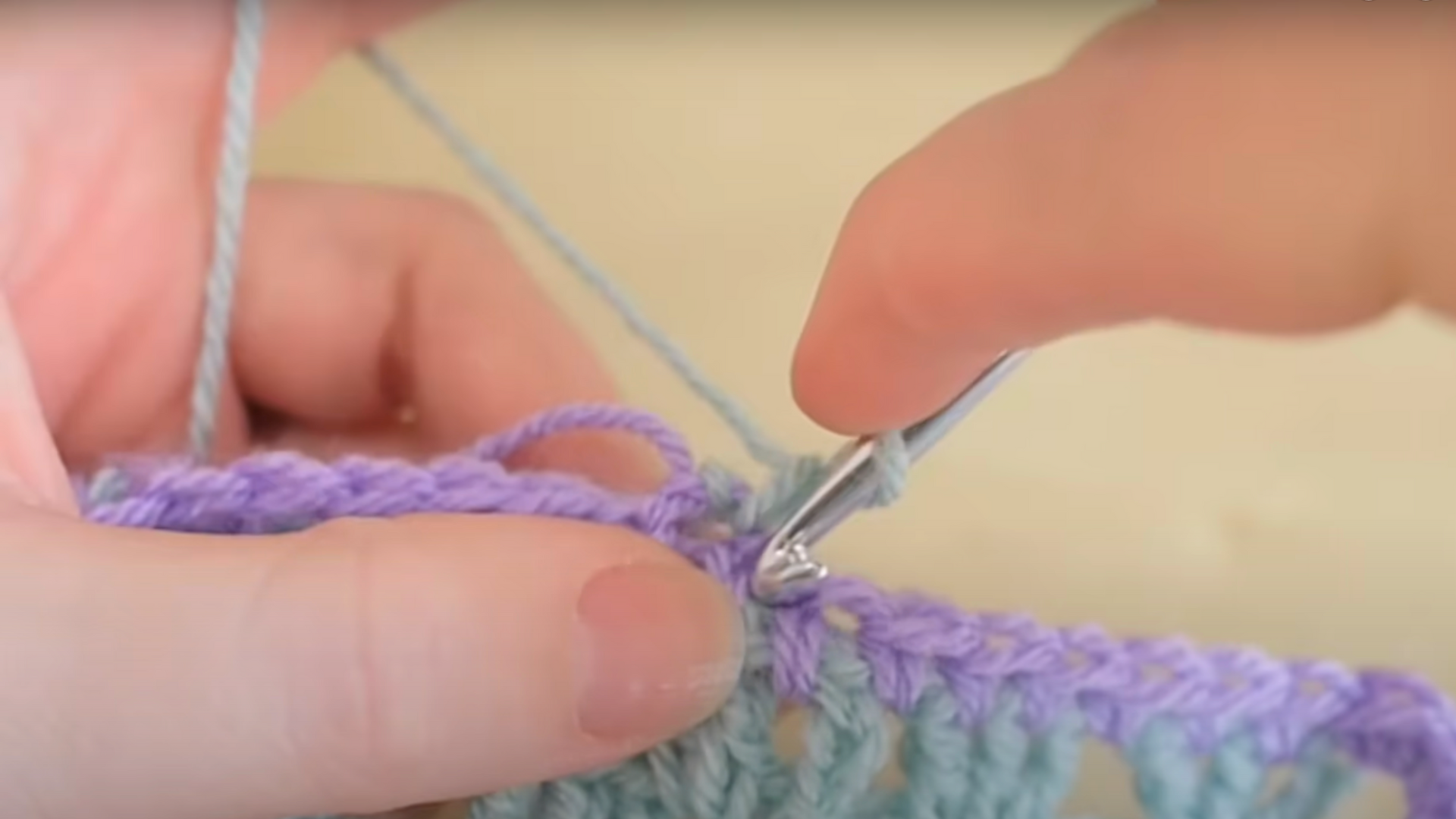 step-4-insert-hook-into-previous-stitch