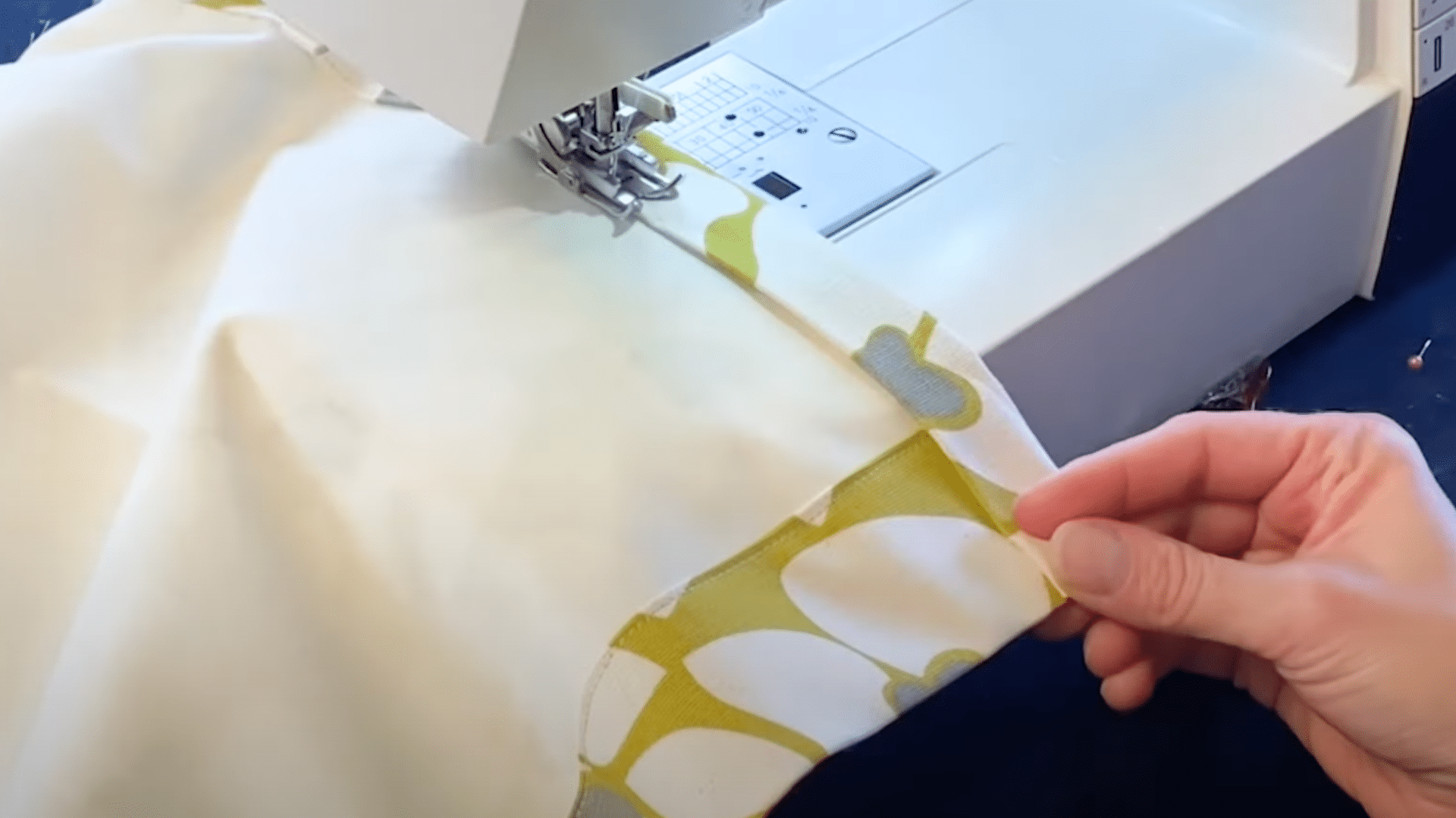 sew-bottom-and-side-seams