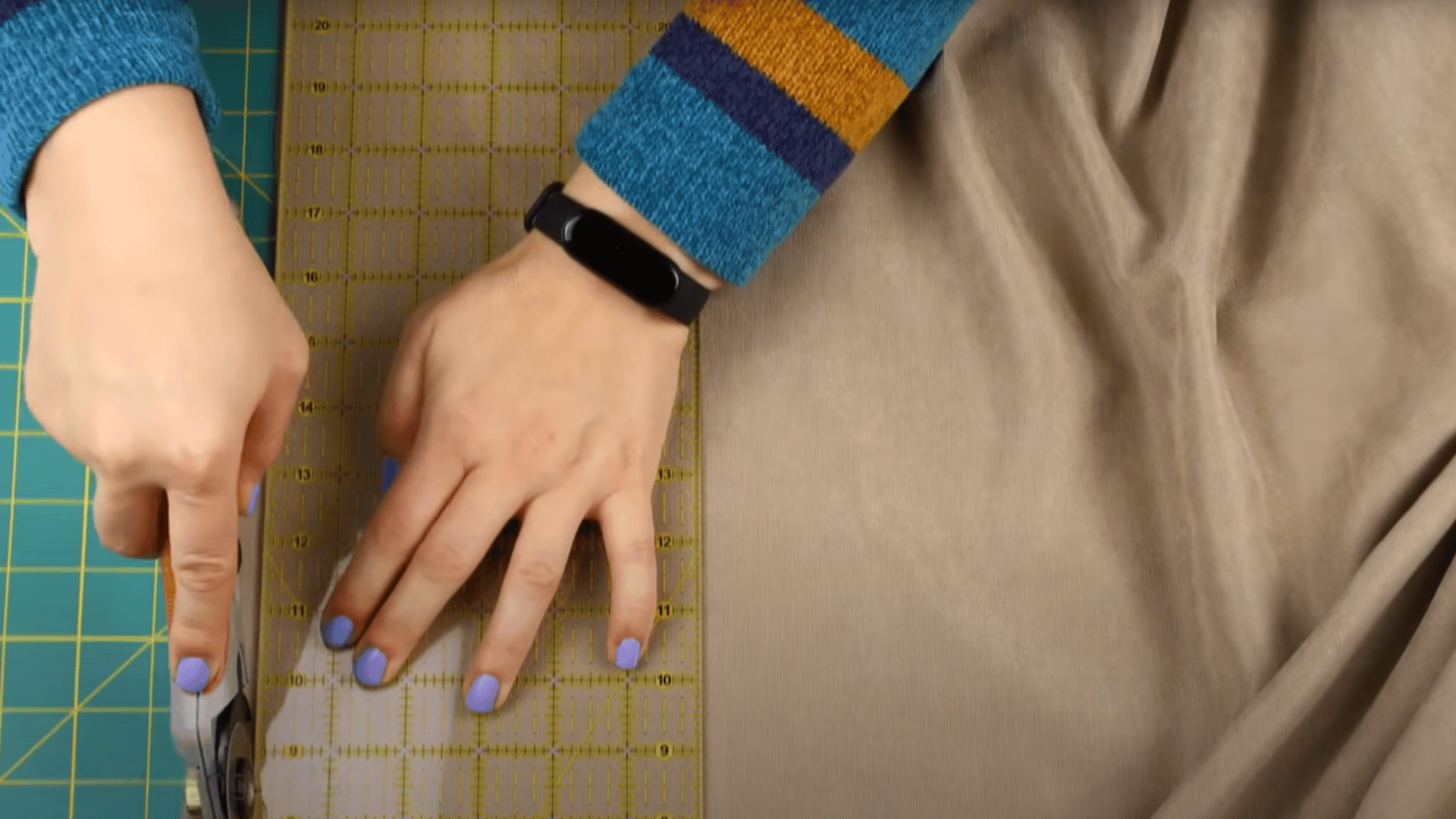 step 1 measure and cut the fabric