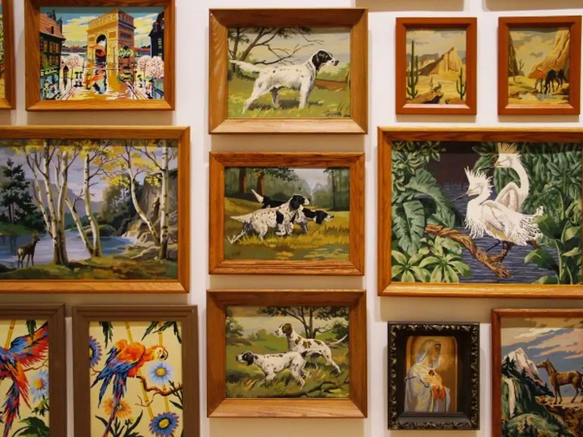 Adding Personal Touches Without Overcrowding the Space