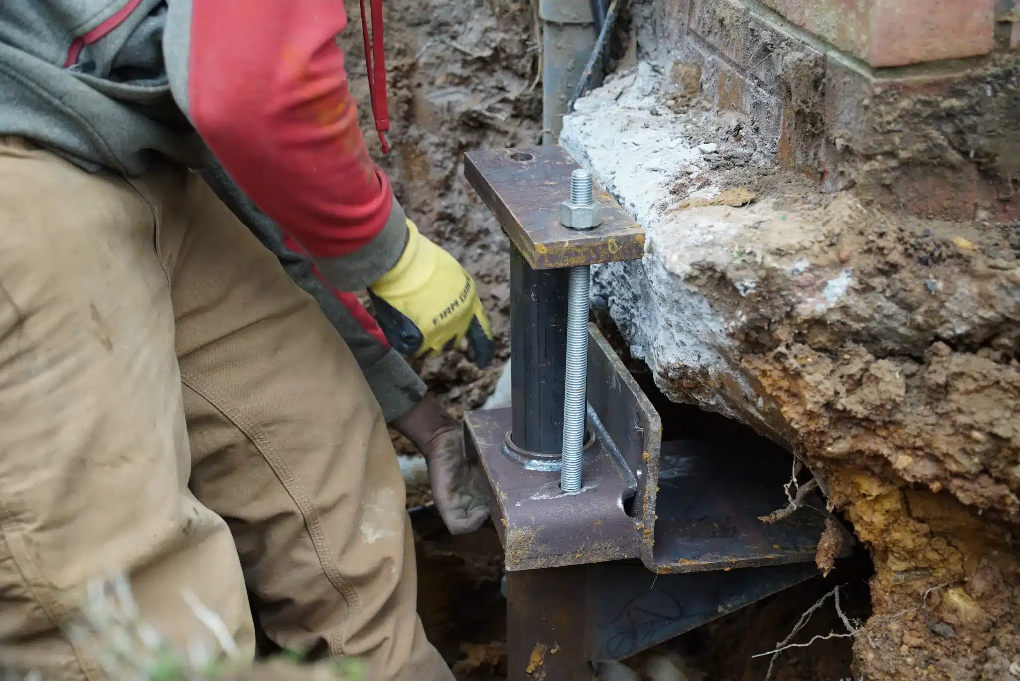 When It’s Time to Involve a Foundation Specialist