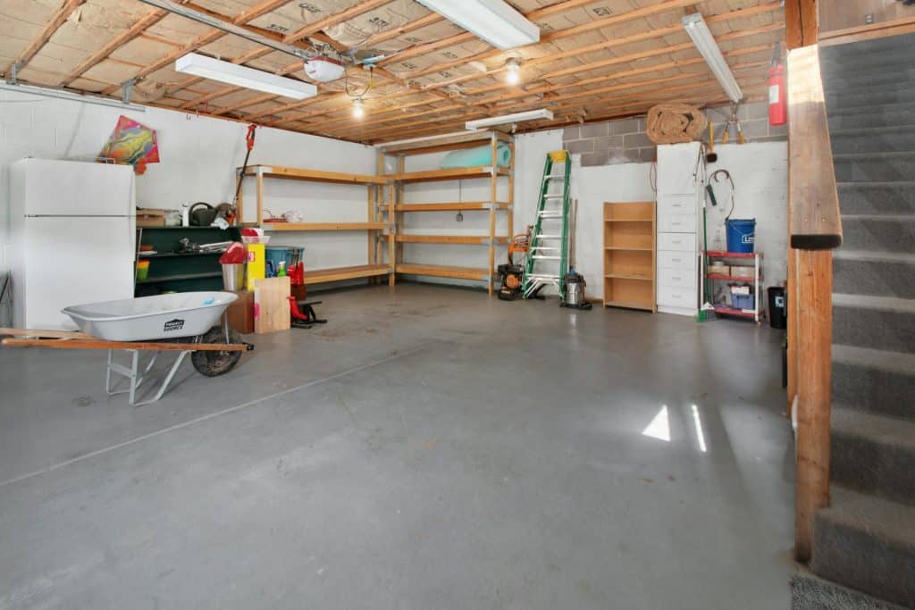 Transform Your Garage with Aluminium Checker Plate: A DIY Guide