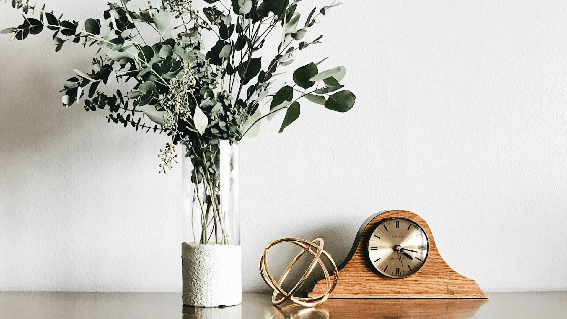 How to Save on Home Décor Without Sacrificing Style