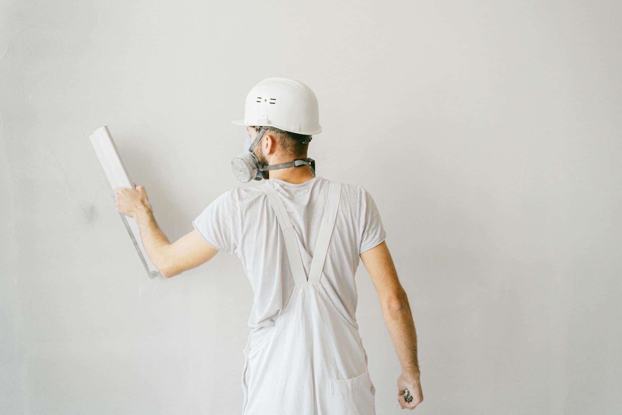 Common Plastering Problems Caused by Glasgow Weather