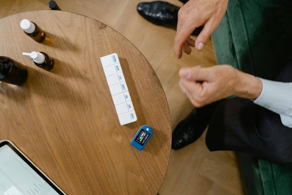 How Senior Home Care Helps Manage Chronic Health Conditions Daily