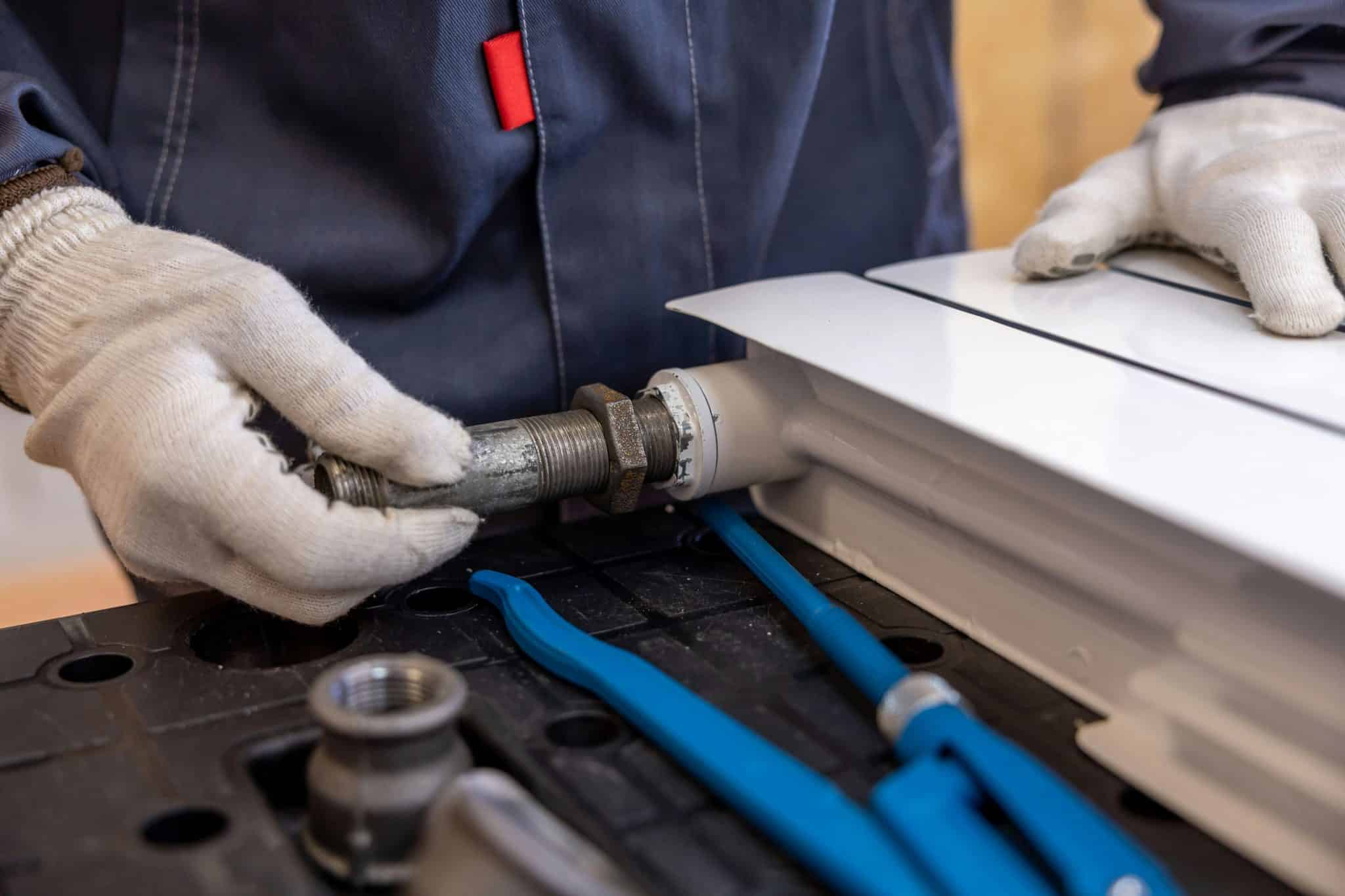 Homeowners: What to Look for When Hiring a Plumber in Johns Creek