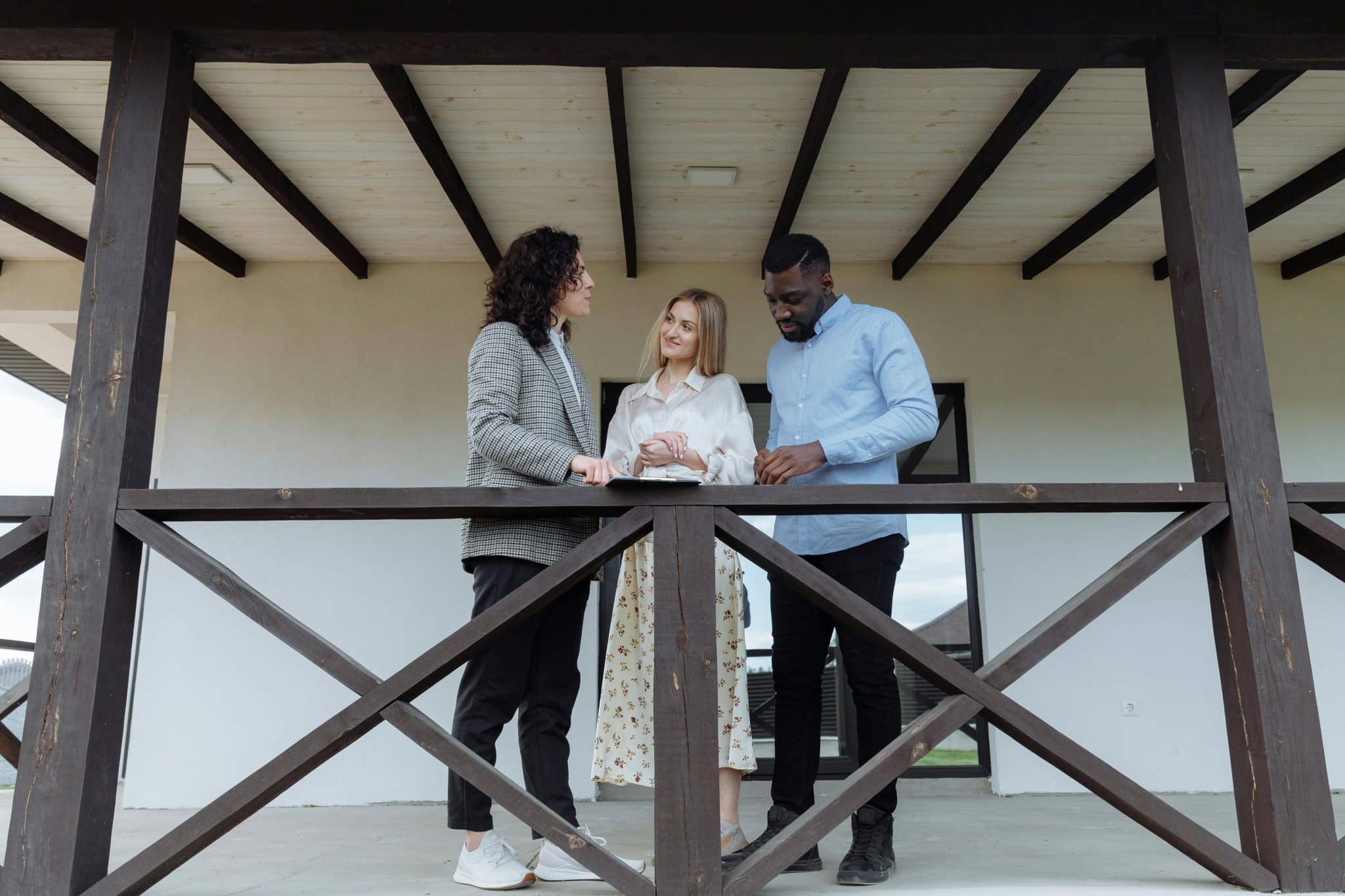 How to Choose the Right Friend to Buy a House With