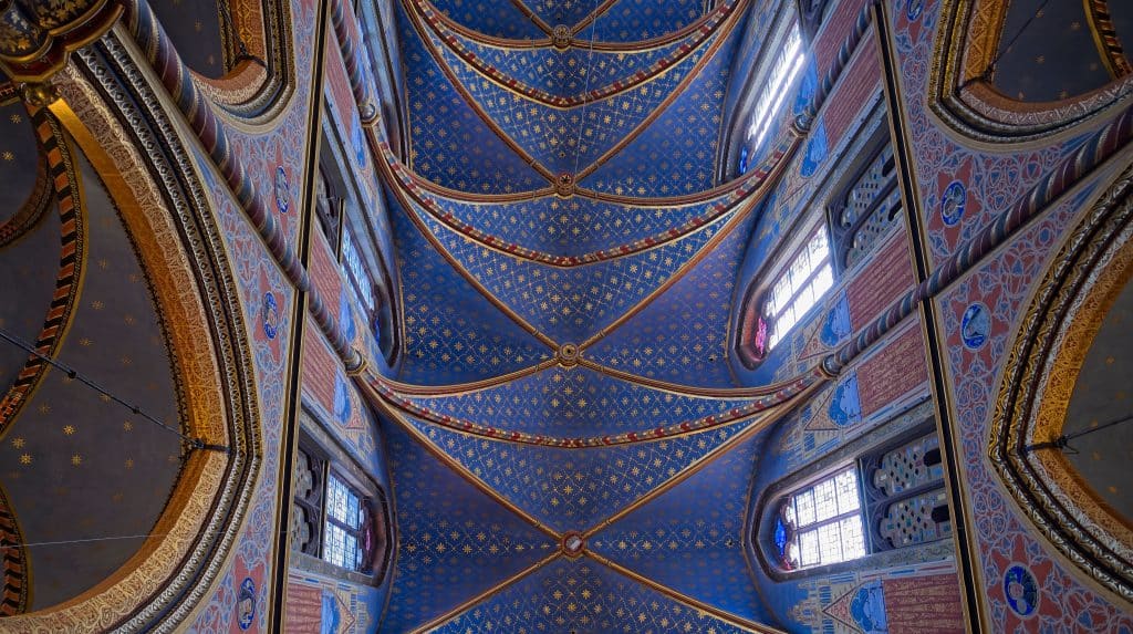 The Beauty of Vaulted Ceilings: A Structural Guide to Raising Your Roof